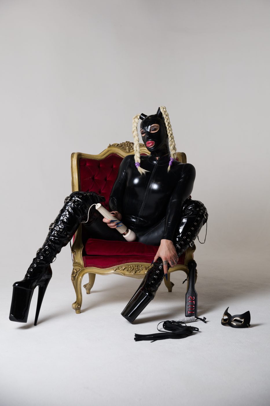 Queen Sasha editorial photograph 15